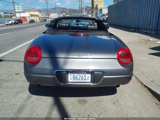 46240341 :رقم المزاد ، 1FAHP60AX3Y112858 vin ، 2003 Ford Thunderbird مزاد بيع