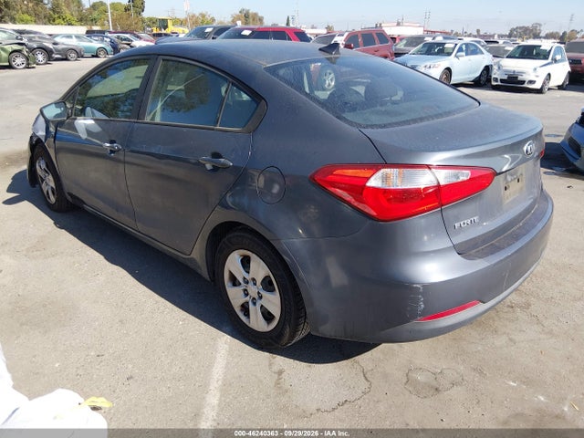 46240363 :رقم المزاد ، KNAFK4A65G5559536 vin ، 2016 Kia Forte Lx مزاد بيع