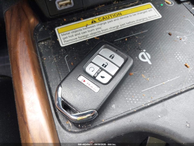 2022 Honda Cr-v Awd Touring მანქანა იყიდება აუქციონზე, vin: 2HKRW2H90NH656584, აუქციონის ნომერი: 46240477