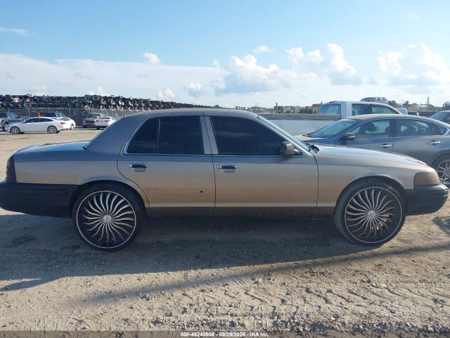 Продаж на аукціоні авто 2004 Ford Crown Victoria Police, vin: 2FAHP71W04X129377, номер лоту: 46240506