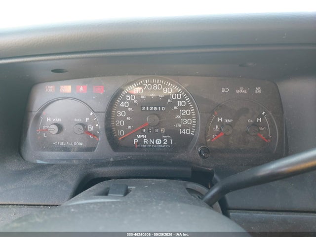 Продаж на аукціоні авто 2004 Ford Crown Victoria Police, vin: 2FAHP71W04X129377, номер лоту: 46240506