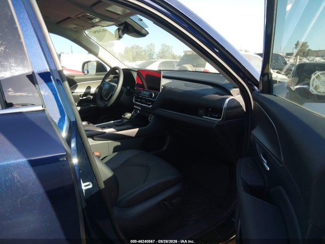 Toyota Grand Highlander Xle 2025 5TDAAAA53SS028540 Image 5