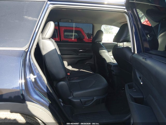 Toyota Grand Highlander Xle 2025 5TDAAAA53SS028540 Image 8