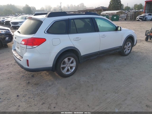 Продажа на аукционе авто 2013 Subaru Outback 2.5i Premium, vin: 4S4BRBCC4D3263995, номер лота: 46240593
