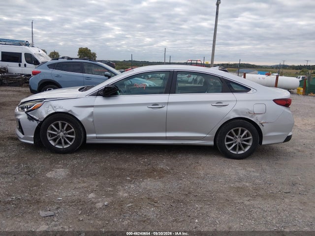 46240654 :رقم المزاد ، 5NPE24AF0JH656617 vin ، 2018 Hyundai Sonata Se مزاد بيع
