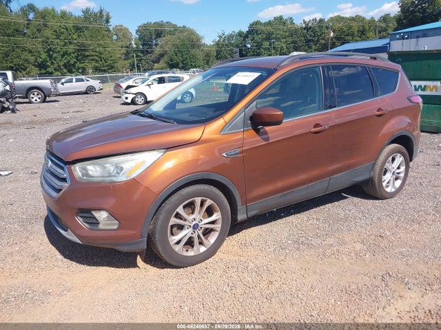 46240657 :رقم المزاد ، 1FMCU0GD7HUA19672 vin ، 2017 Ford Escape Se مزاد بيع