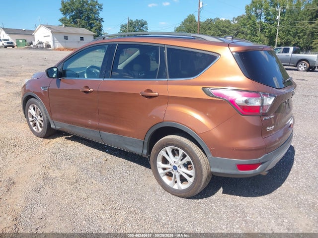 46240657 :رقم المزاد ، 1FMCU0GD7HUA19672 vin ، 2017 Ford Escape Se مزاد بيع