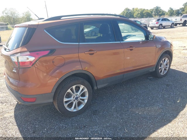 46240657 :رقم المزاد ، 1FMCU0GD7HUA19672 vin ، 2017 Ford Escape Se مزاد بيع