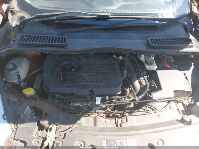 46240657 :رقم المزاد ، 1FMCU0GD7HUA19672 vin ، 2017 Ford Escape Se مزاد بيع