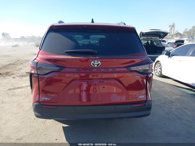 Toyota SIENNA XLE 2026 5TDYRKEC2TS308960 Image 16