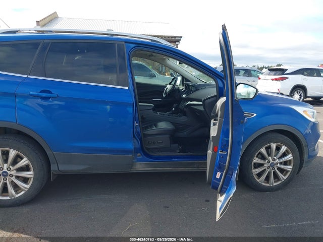 Ford Escape Titanium 2017 1FMCU9J98HUA62071 Image 5