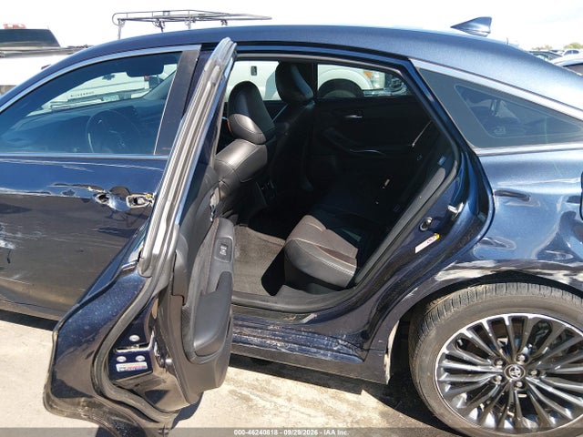 46240818 :رقم المزاد ، 4T1B21FB3KU002849 vin ، 2019 Toyota Avalon Hybrid Xse مزاد بيع