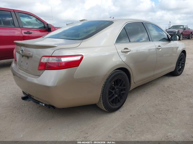 46240873 :رقم المزاد ، 4T4BE46K17R005884 vin ، 2007 Toyota Camry Le مزاد بيع