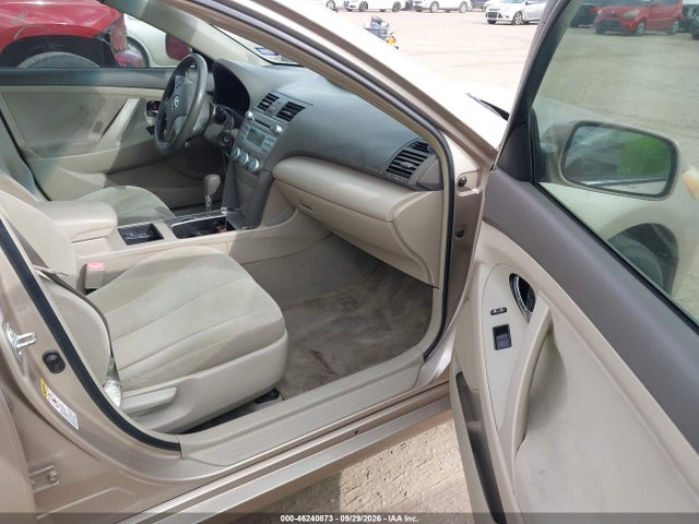 46240873 :رقم المزاد ، 4T4BE46K17R005884 vin ، 2007 Toyota Camry Le مزاد بيع