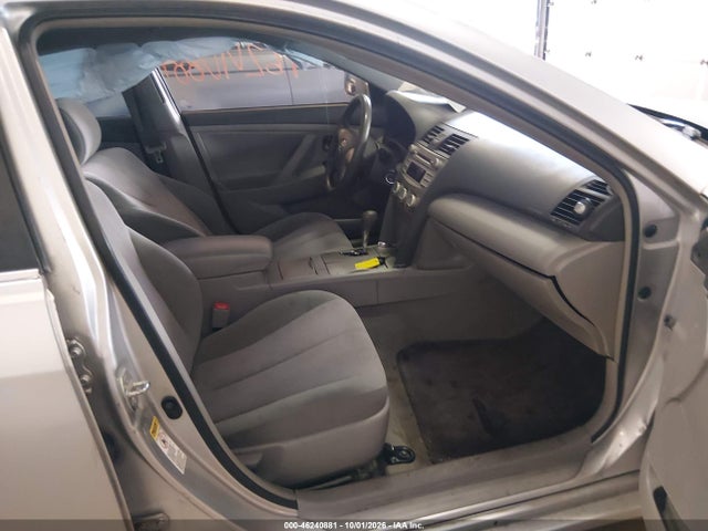 46240881 :رقم المزاد ، 4T1BF3EK8BU652486 vin ، 2011 Toyota Camry Le مزاد بيع