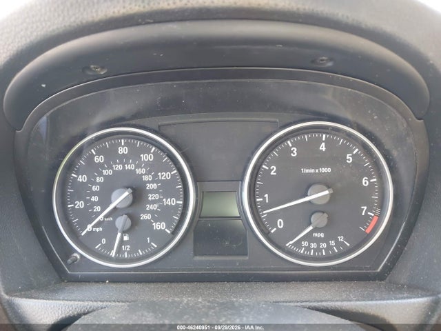 2009 Bmw 328i მანქანა იყიდება აუქციონზე, vin: WBAPH53529A436722, აუქციონის ნომერი: 46240951