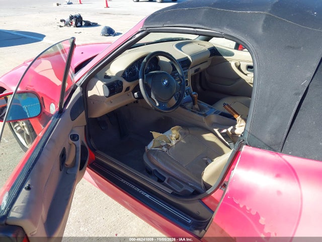 46241009 :رقم المزاد ، 4USCH9348YLF84907 vin ، 2000 Bmw Z3 2.3 مزاد بيع