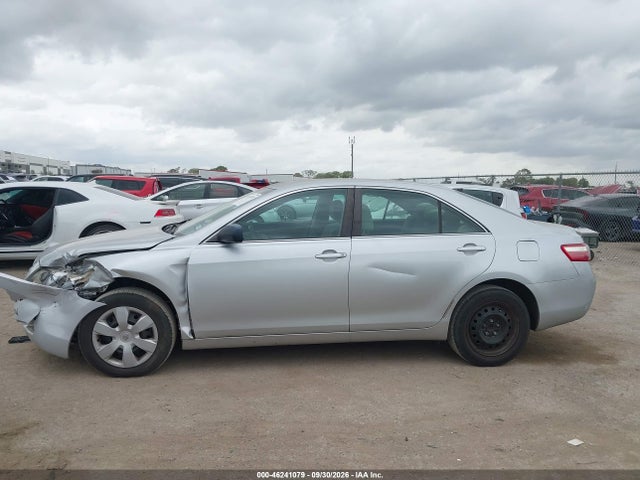 46241079 :رقم المزاد ، 4T4BE46K57R002700 vin ، 2007 Toyota Camry Ce مزاد بيع