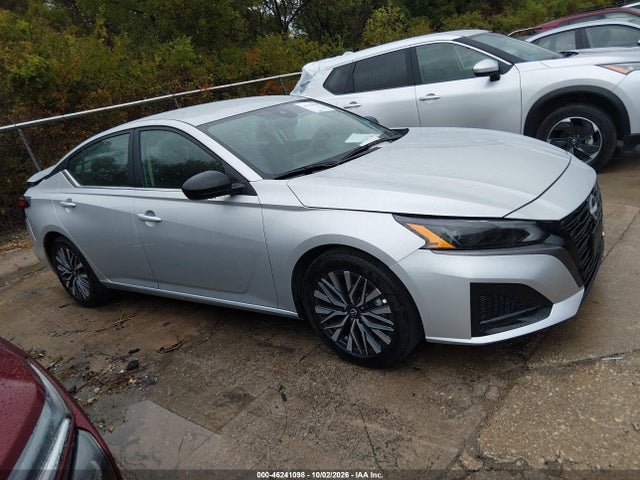 1N4BL4DV1TN335357 Nissan Altima Sv Fwd