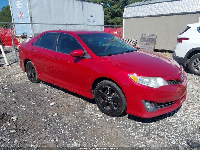46241136 :رقم المزاد ، 4T1BF1FK7DU682682 vin ، 2013 Toyota Camry Se مزاد بيع
