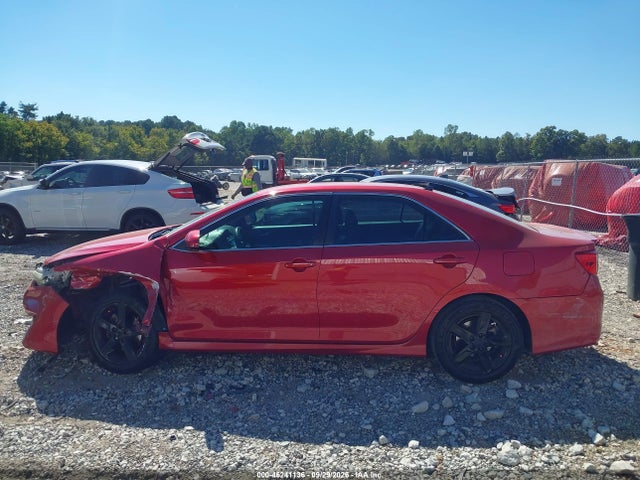 46241136 :رقم المزاد ، 4T1BF1FK7DU682682 vin ، 2013 Toyota Camry Se مزاد بيع