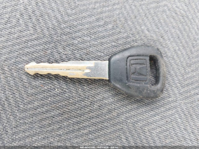 46241225 :رقم المزاد ، 1HGES26771L010736 vin ، 2001 Honda Civic Ex مزاد بيع