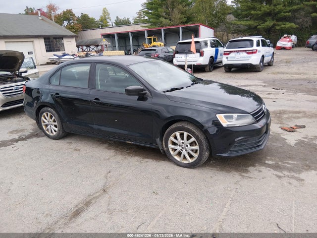 46241226 :رقم المزاد ، 3VWD17AJ1FM300034 vin ، 2015 Volkswagen Jetta 1.8t Se مزاد بيع