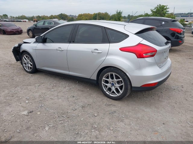 2015 Ford Focus Se მანქანა იყიდება აუქციონზე, vin: 1FADP3K27FL386572, აუქციონის ნომერი: 46241337