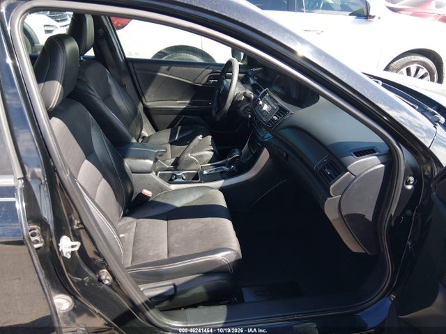 46241454 :رقم المزاد ، 1HGCR2F5XHA270376 vin ، 2017 Honda Accord Sport مزاد بيع