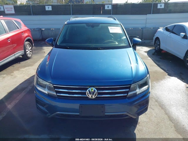 2018 Volkswagen Tiguan 2.0t Se/2.0t Sel მანქანა იყიდება აუქციონზე, vin: 3VV2B7AX5JM096361, აუქციონის ნომერი: 46241463