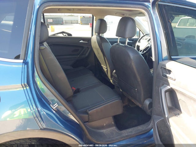 2018 Volkswagen Tiguan 2.0t Se/2.0t Sel მანქანა იყიდება აუქციონზე, vin: 3VV2B7AX5JM096361, აუქციონის ნომერი: 46241463