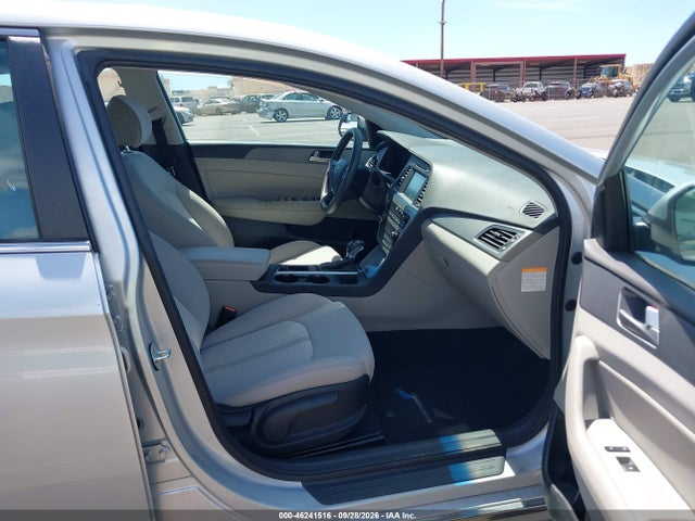 Продажа на аукционе авто 2017 Hyundai Sonata Hybrid Se, vin: KMHE24L38HA066746, номер лота: 46241516