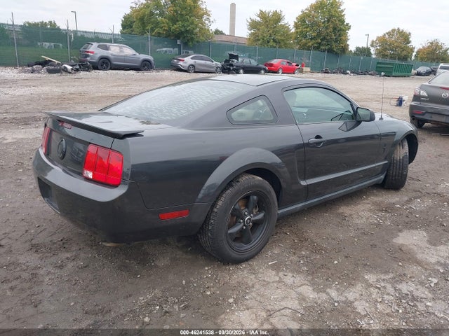 2007 Ford Mustang V6 Deluxe/v6 Premium მანქანა იყიდება აუქციონზე, vin: 1ZVFT80NX75359460, აუქციონის ნომერი: 46241538