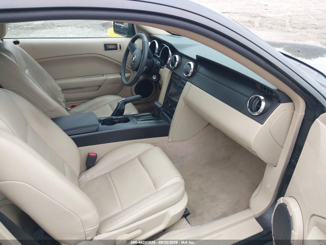 2007 Ford Mustang V6 Deluxe/v6 Premium მანქანა იყიდება აუქციონზე, vin: 1ZVFT80NX75359460, აუქციონის ნომერი: 46241538