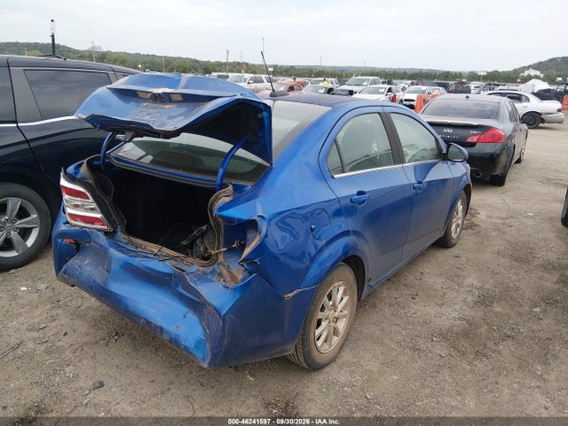 46241597 :رقم المزاد ، 1G1JD5SH1J4102824 vin ، 2018 Chevrolet Sonic Lt Auto مزاد بيع
