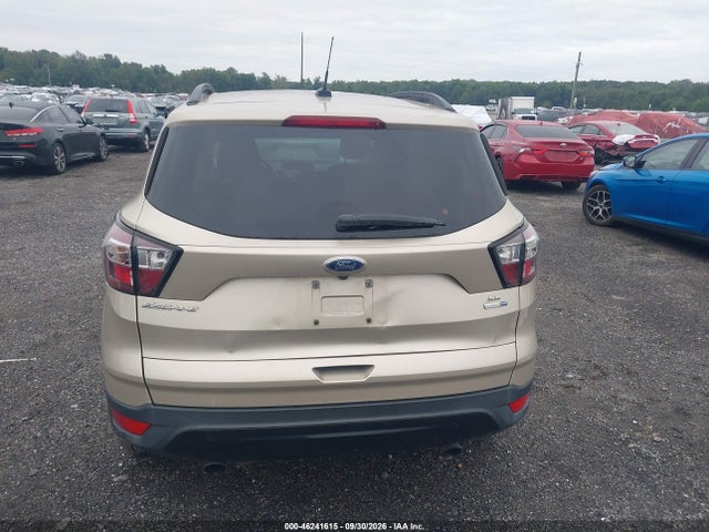 46241615 :رقم المزاد ، 1FMCU9GD1JUA07494 vin ، 2018 Ford Escape Se مزاد بيع