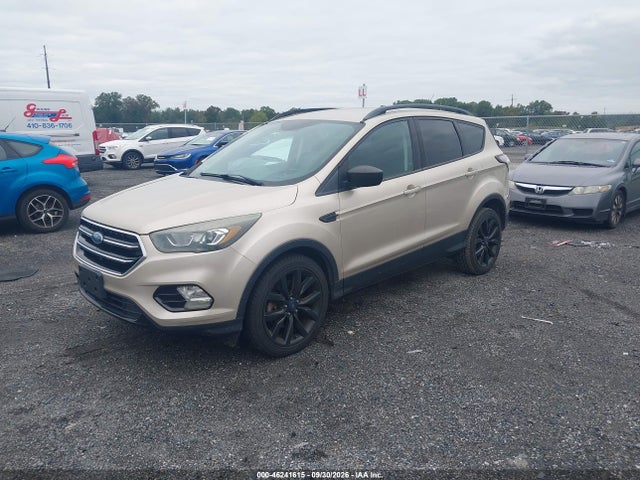 46241615 :رقم المزاد ، 1FMCU9GD1JUA07494 vin ، 2018 Ford Escape Se مزاد بيع