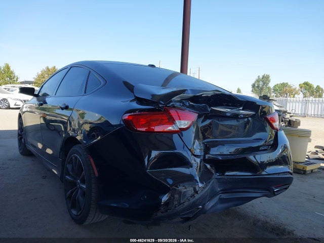 Chrysler 200 S 2015 1C3CCCBB2FN596944 Image 3