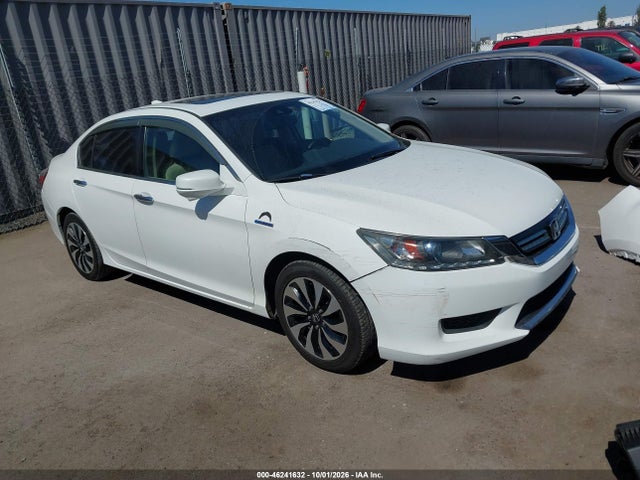46241632 :رقم المزاد ، 1HGCR6F57FA001384 vin ، 2015 Honda Accord Hybrid Ex-l مزاد بيع