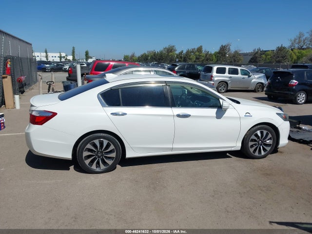 2015 Honda Accord Hybrid Ex-l მანქანა იყიდება აუქციონზე, vin: 1HGCR6F57FA001384, აუქციონის ნომერი: 46241632