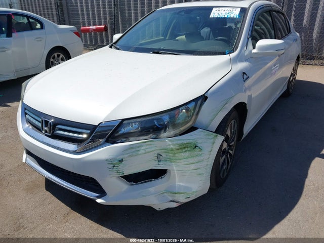 2015 Honda Accord Hybrid Ex-l მანქანა იყიდება აუქციონზე, vin: 1HGCR6F57FA001384, აუქციონის ნომერი: 46241632