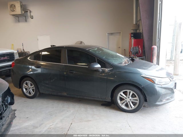 46241635 :رقم المزاد ، 3G1BE5SMXHS556210 vin ، 2017 Chevrolet Cruze Lt Auto مزاد بيع