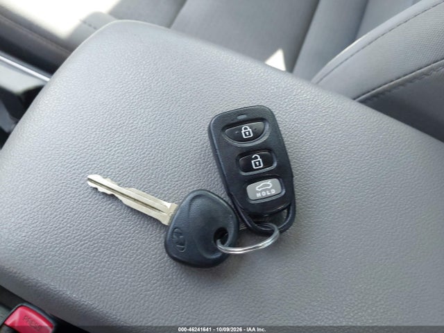 46241641 :رقم المزاد ، 5NPD84LF8HH020741 vin ، 2017 Hyundai Elantra Se مزاد بيع