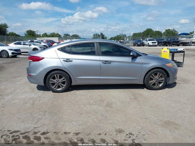 46241641 :رقم المزاد ، 5NPD84LF8HH020741 vin ، 2017 Hyundai Elantra Se مزاد بيع
