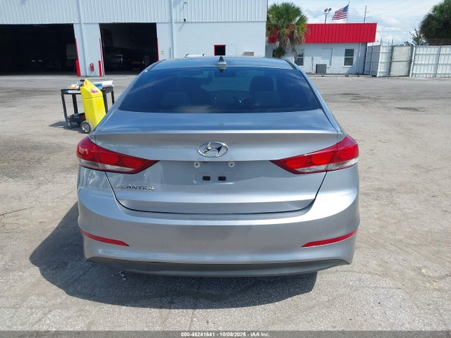 46241641 :رقم المزاد ، 5NPD84LF8HH020741 vin ، 2017 Hyundai Elantra Se مزاد بيع