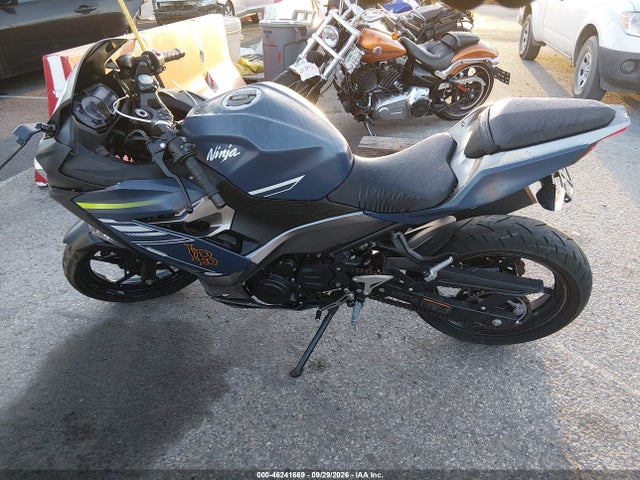 Продажа на аукционе авто 2022 Kawasaki Ex400, vin: JKAEXKG19NDAH6157, номер лота: 46241669
