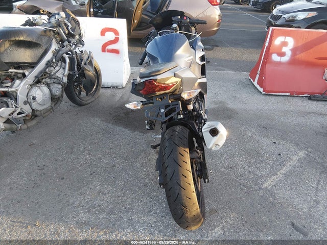 Продажа на аукционе авто 2022 Kawasaki Ex400, vin: JKAEXKG19NDAH6157, номер лота: 46241669