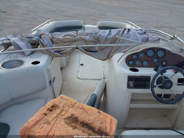 46241677 :رقم المزاد ، GDYK8370D898 vin ، 1998 Hurricane Fundeck 248 مزاد بيع