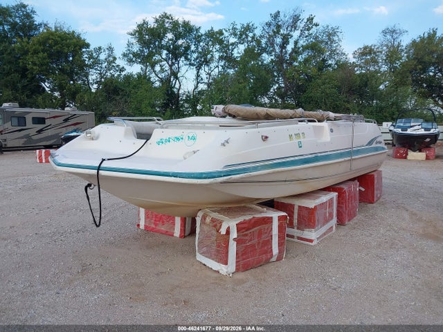 46241677 :رقم المزاد ، GDYK8370D898 vin ، 1998 Hurricane Fundeck 248 مزاد بيع