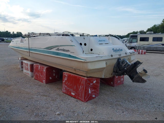 46241677 :رقم المزاد ، GDYK8370D898 vin ، 1998 Hurricane Fundeck 248 مزاد بيع